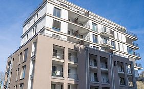 River Prime Studio - 5Min To Hbf